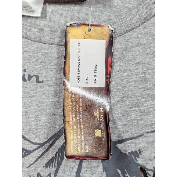 NWT The Hobbit Motion Picture Trilogy Smaug Dragon Graphic Gray Shirt Sz LARGE - Picture 3 of 8